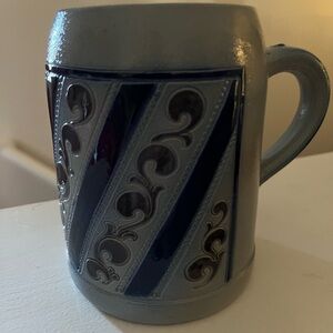 Merkelbach Salzglasur Beer
Stein Mug Blue Grey Pottery
German salt glaze vintage